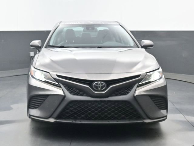 Used 2019 Toyota Camry SE w/ Convenience Package FWD image 5