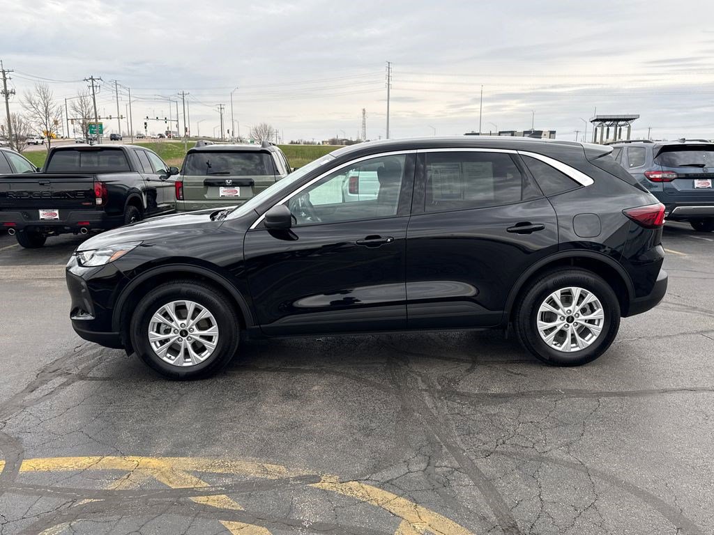 Used 2023 Ford Escape Active image 8