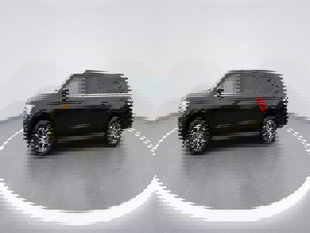 Used 2021 Ford Expedition Max XLT image 10