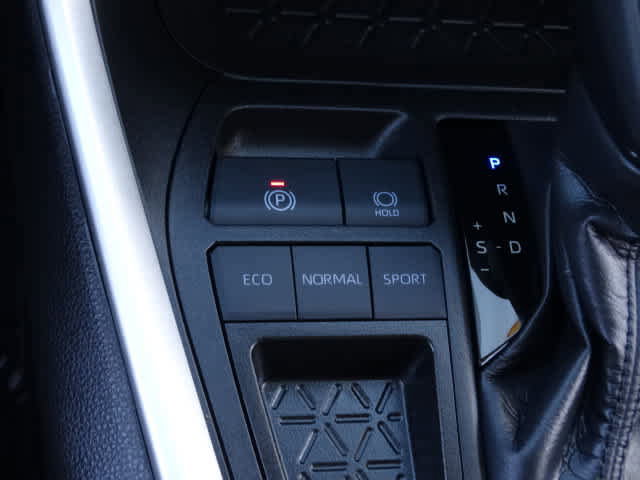 Used 2024 Toyota RAV4 XLE w/ Convenience Package image 45