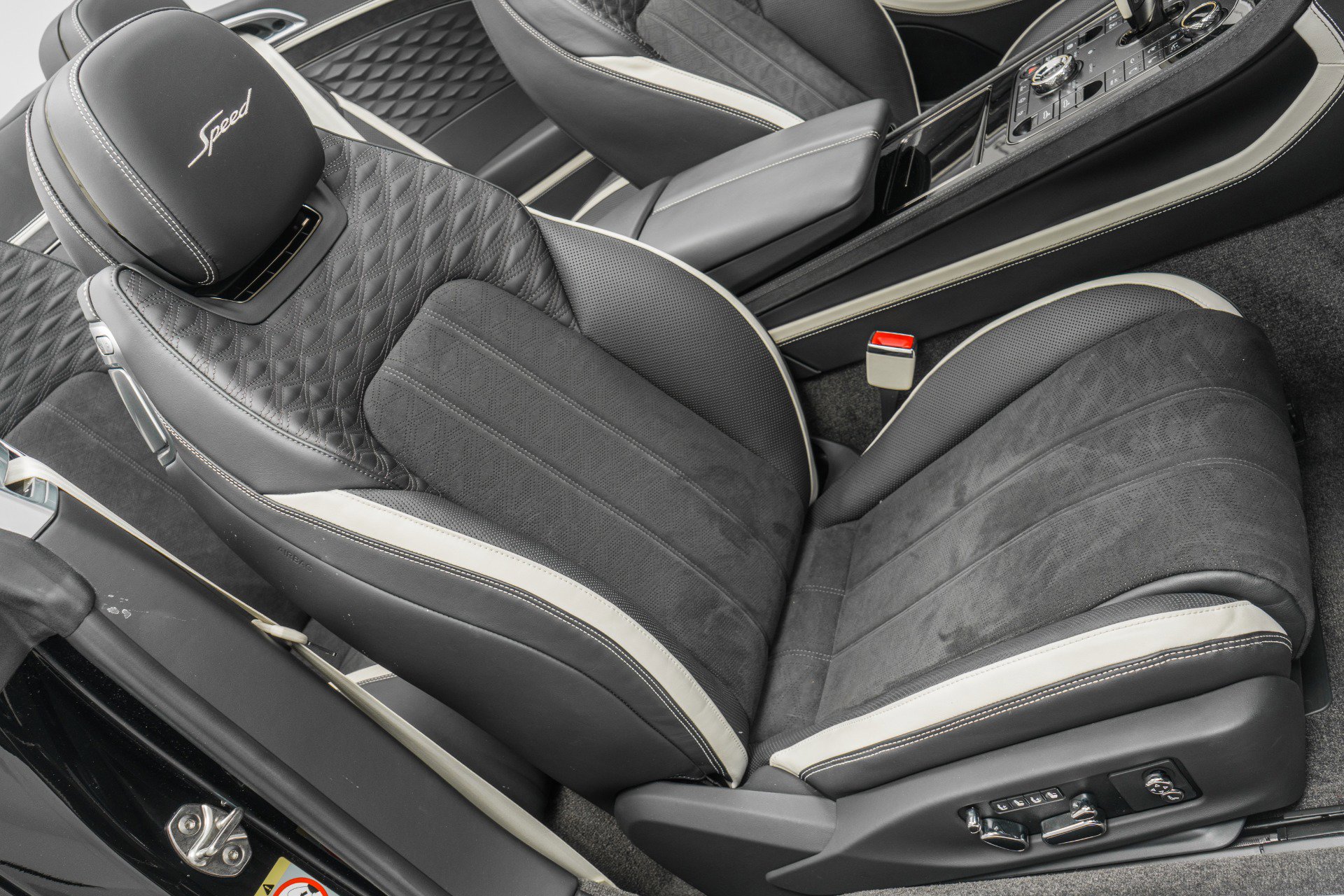 Used 2025 Bentley Continental GT Speed image 27