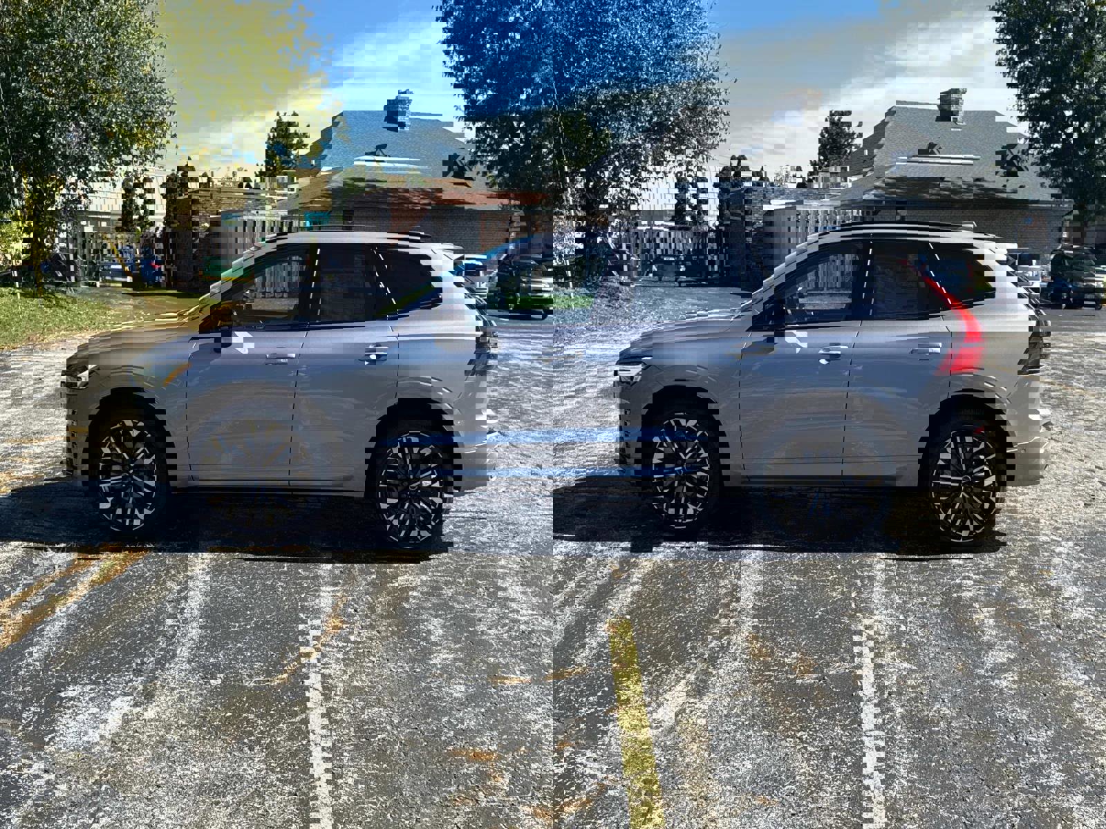 New 2026 Volvo XC60 B5 Ultra w/ Climate Package image 8