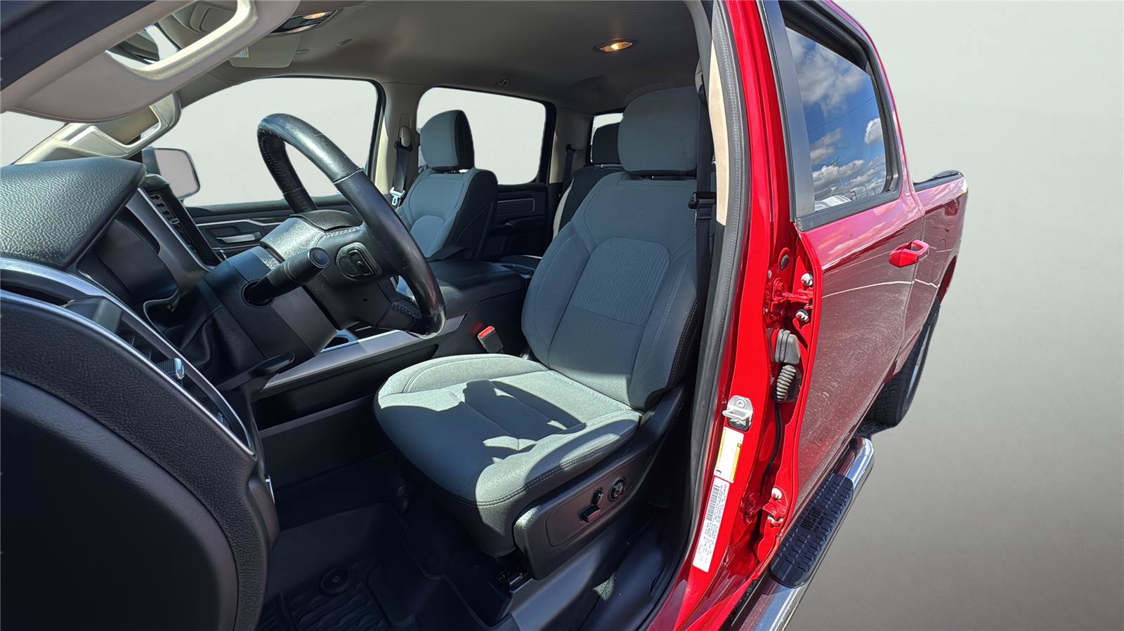 Certified 2020 RAM 1500 Big Horn AWD/4WD image 18
