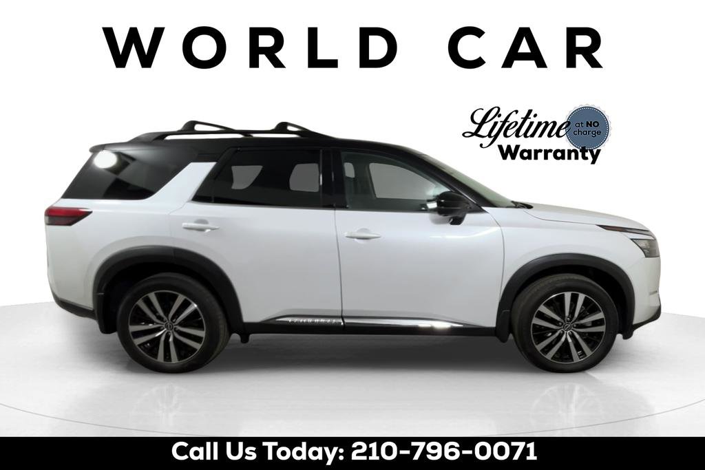 Used 2025 Nissan Pathfinder Platinum image 6