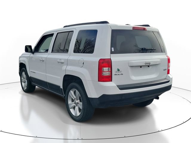 Used 2017 Jeep Patriot Latitude AWD/4WD image 3