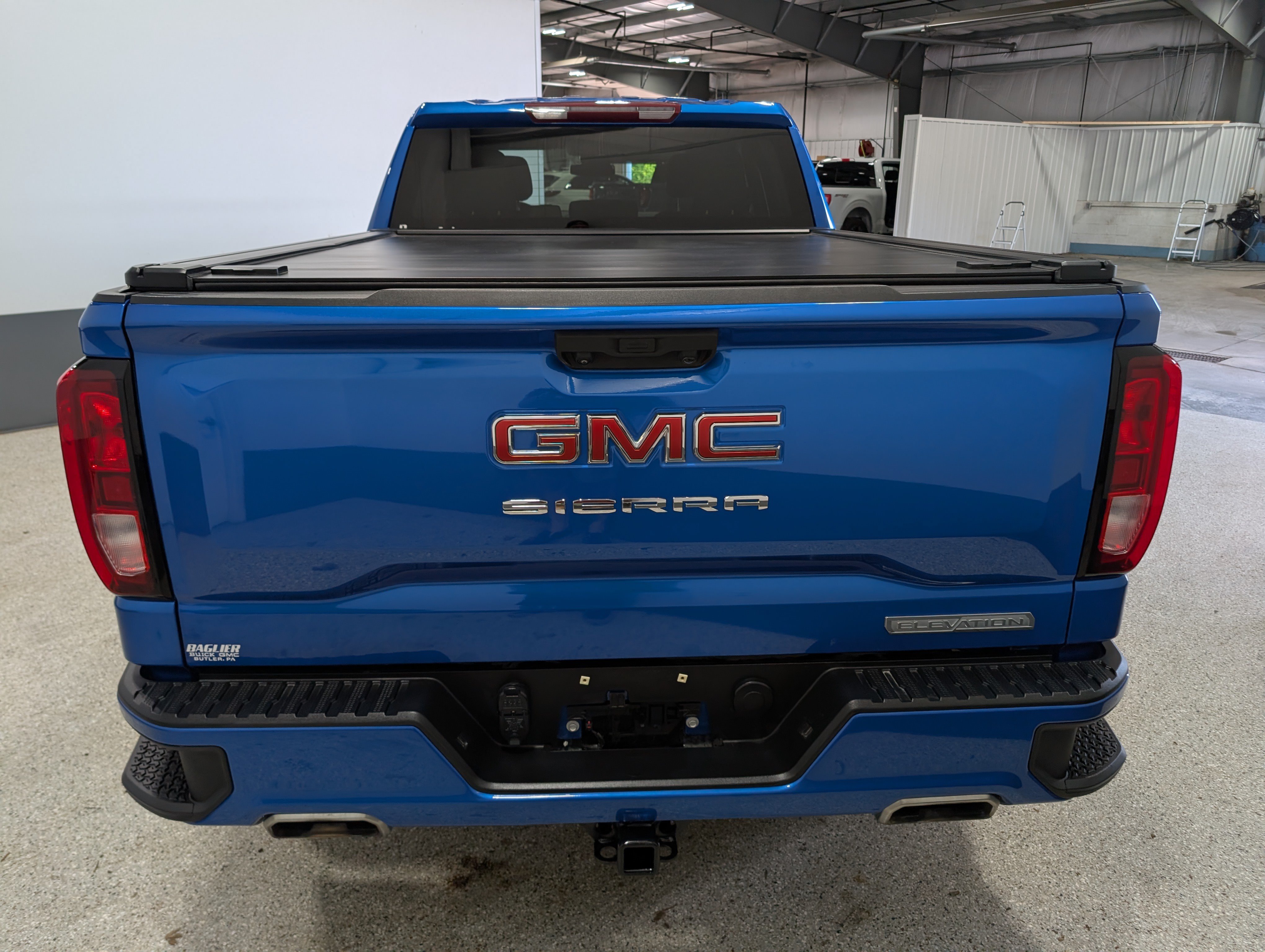 Used 2023 GMC Sierra 1500 Elevation AWD/4WD image 4