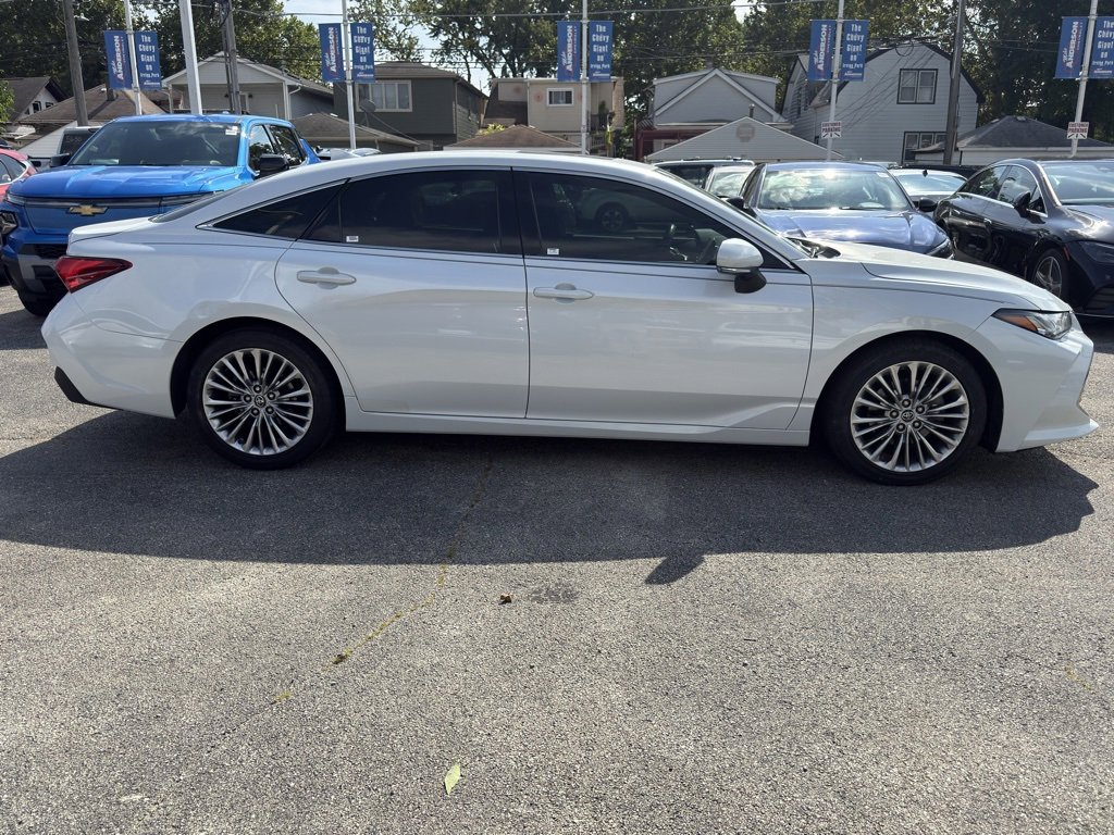 Used 2019 Toyota Avalon Limited w/ Advanced Safety Package image 8