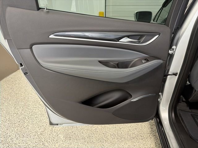 Used 2020 Buick Enclave Essence w/ Sport Touring Edition image 24