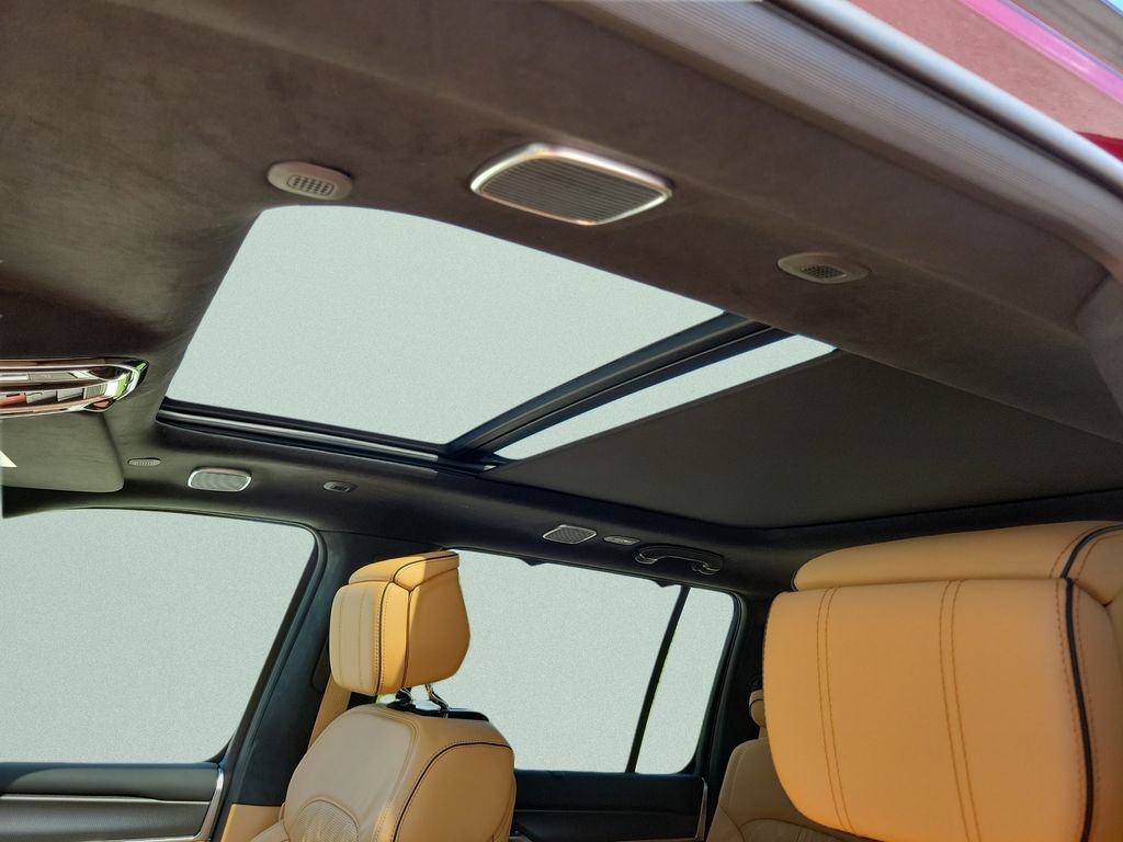 New 2026 Jeep Grand Wagoneer Summit AWD/4WD image 17