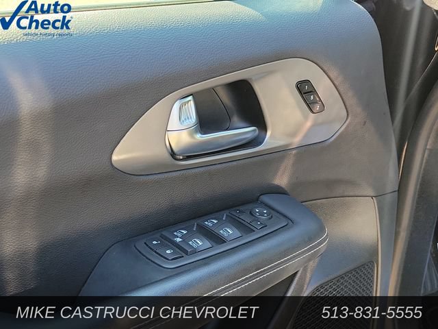 Used 2025 Chrysler Pacifica Select FWD image 18