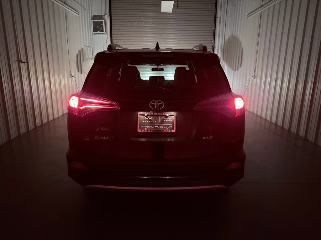 Used 2016 Toyota RAV4 XLE FWD image 9