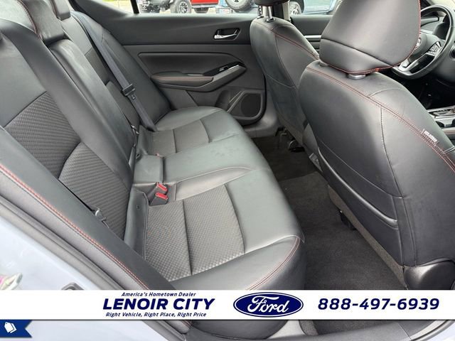 Used 2023 Nissan Altima 2.5 SR AWD/4WD image 12