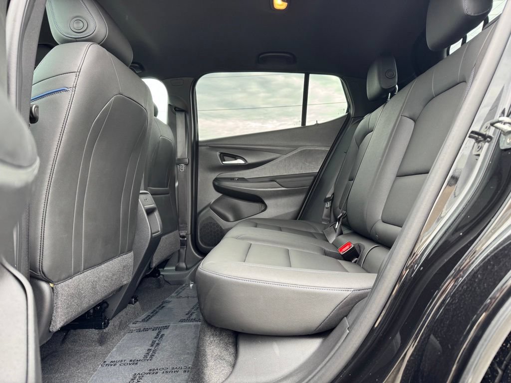 Used 2024 Buick Envista Sport Touring w/ Convenience I Package FWD image 10