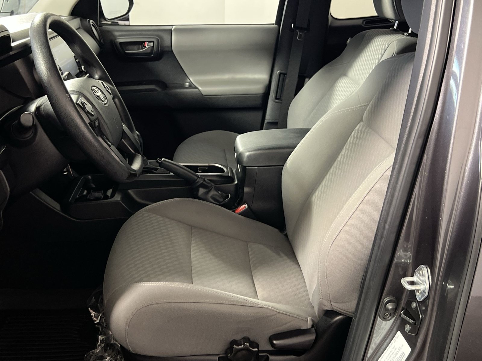 Used 2023 Toyota Tacoma SR w/ SR Convenience Package AWD/4WD image 13