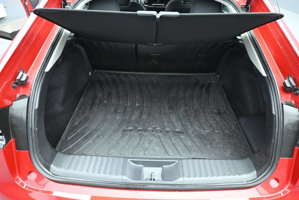 Used 2023 Toyota Prius Prime FWD image 19