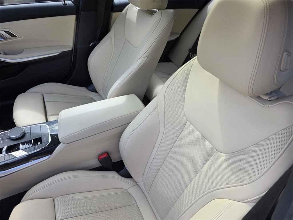 Certified 2023 BMW 330i Sedan w/ Premium Package image 11