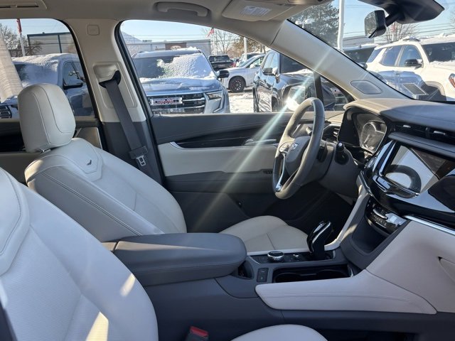 Used 2023 Cadillac XT6 Premium Luxury image 15