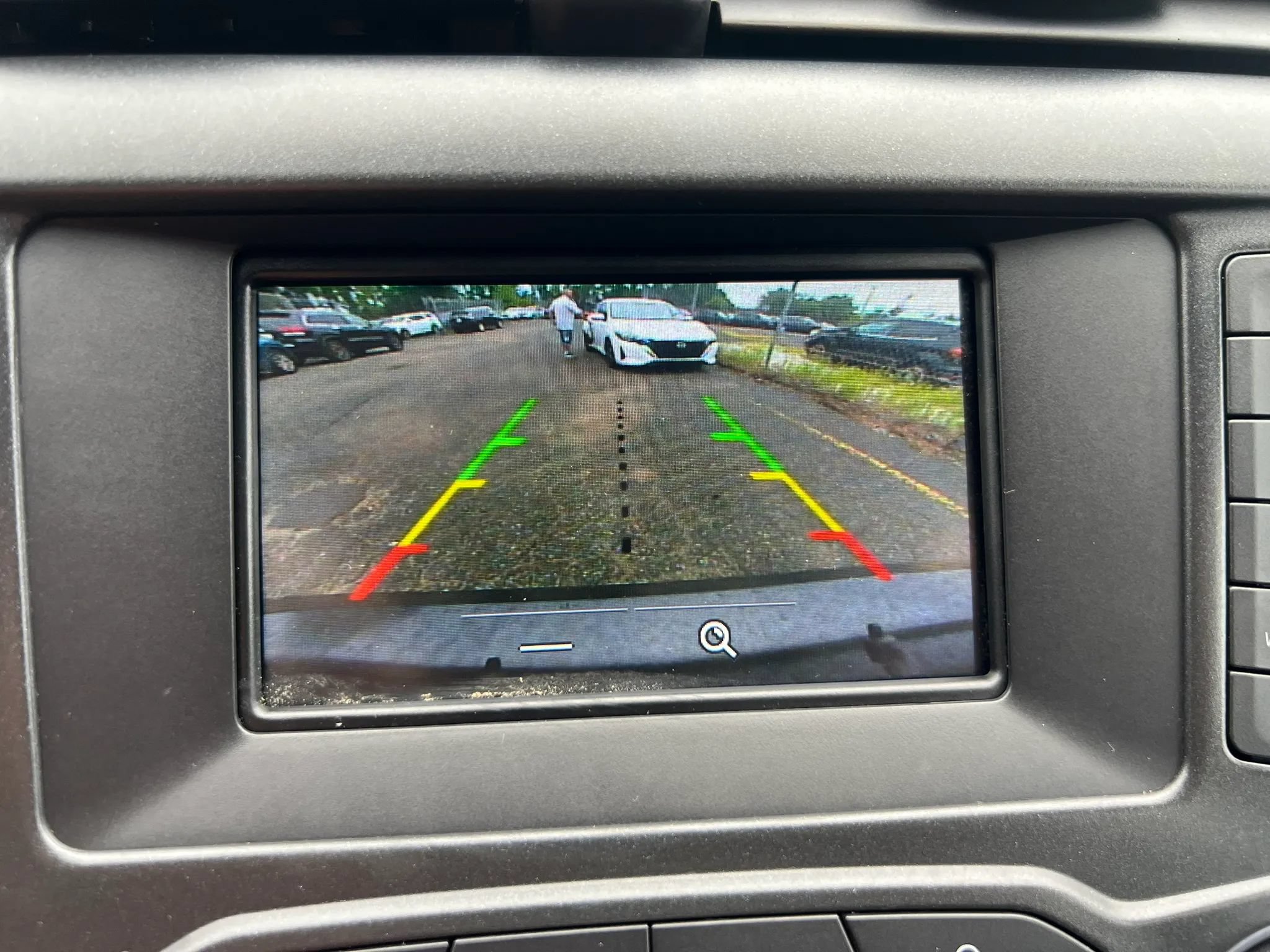 Used 2018 Ford Fusion SE FWD image 23