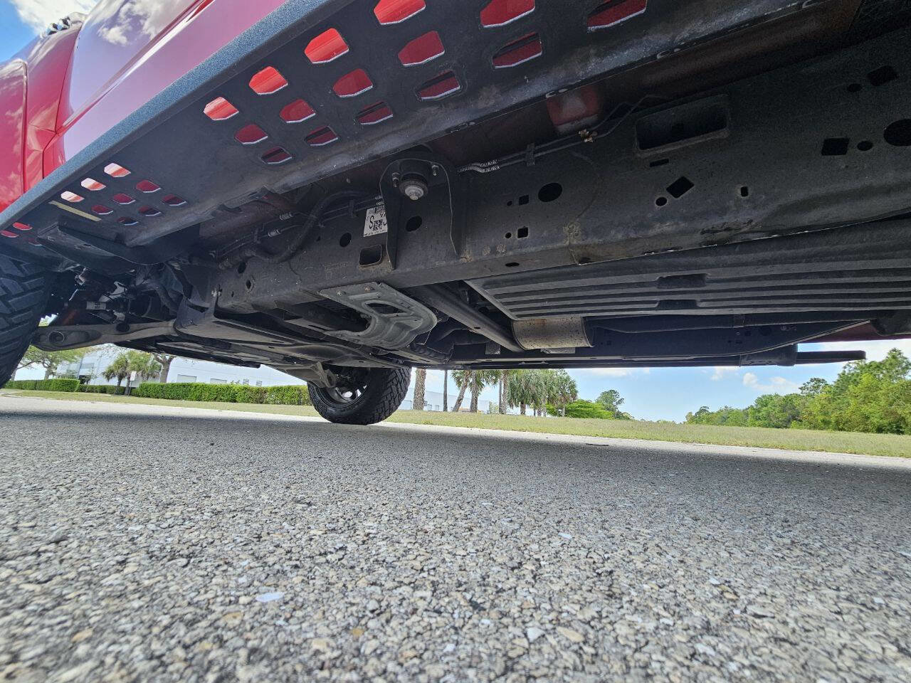 Used 2019 Ford F150 Raptor w/ Equipment Group 802A Luxury AWD/4WD image 17