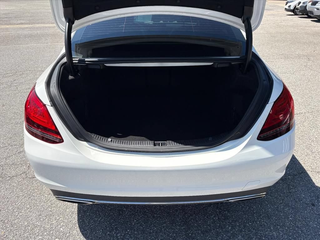 Used 2019 Mercedes-Benz C 300 Sedan image 25