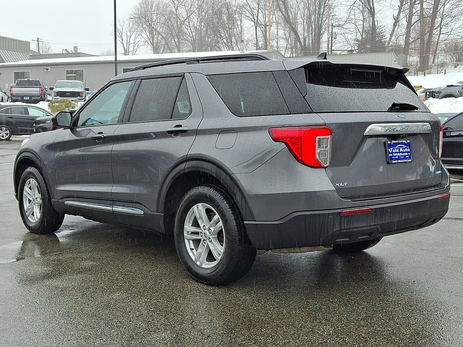Used 2022 Ford Explorer XLT image 7