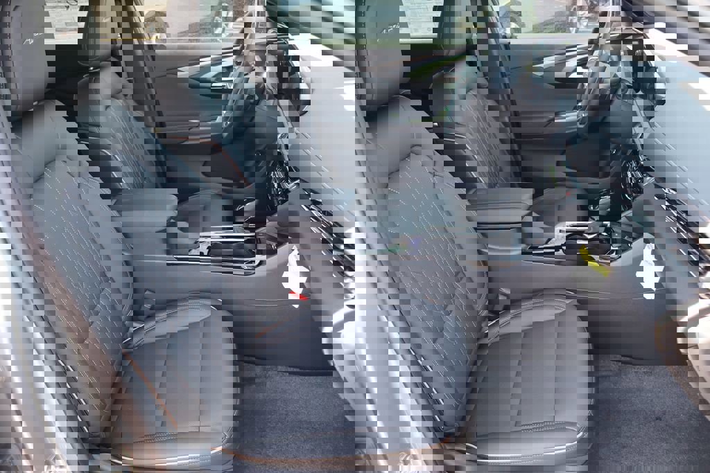 New 2026 Buick Envista Avenir image 22