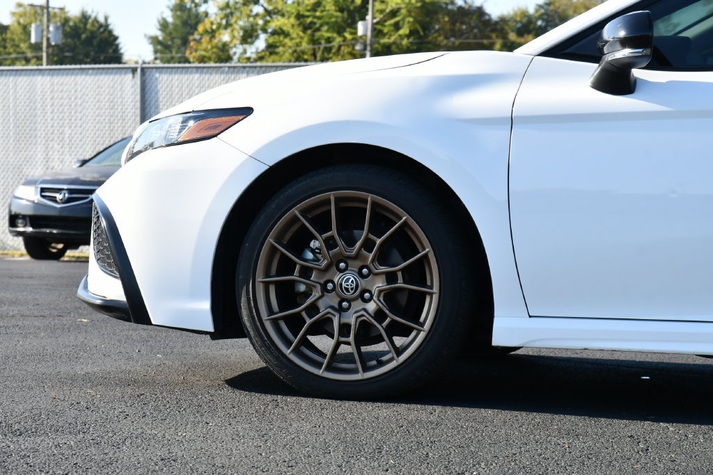 Used 2023 Toyota Camry SE FWD image 12