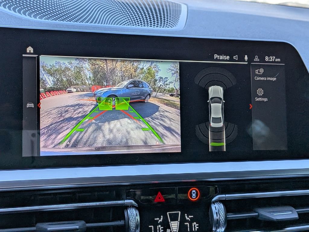 Used 2022 BMW 330i xDrive Sedan w/ M Sport Package image 21