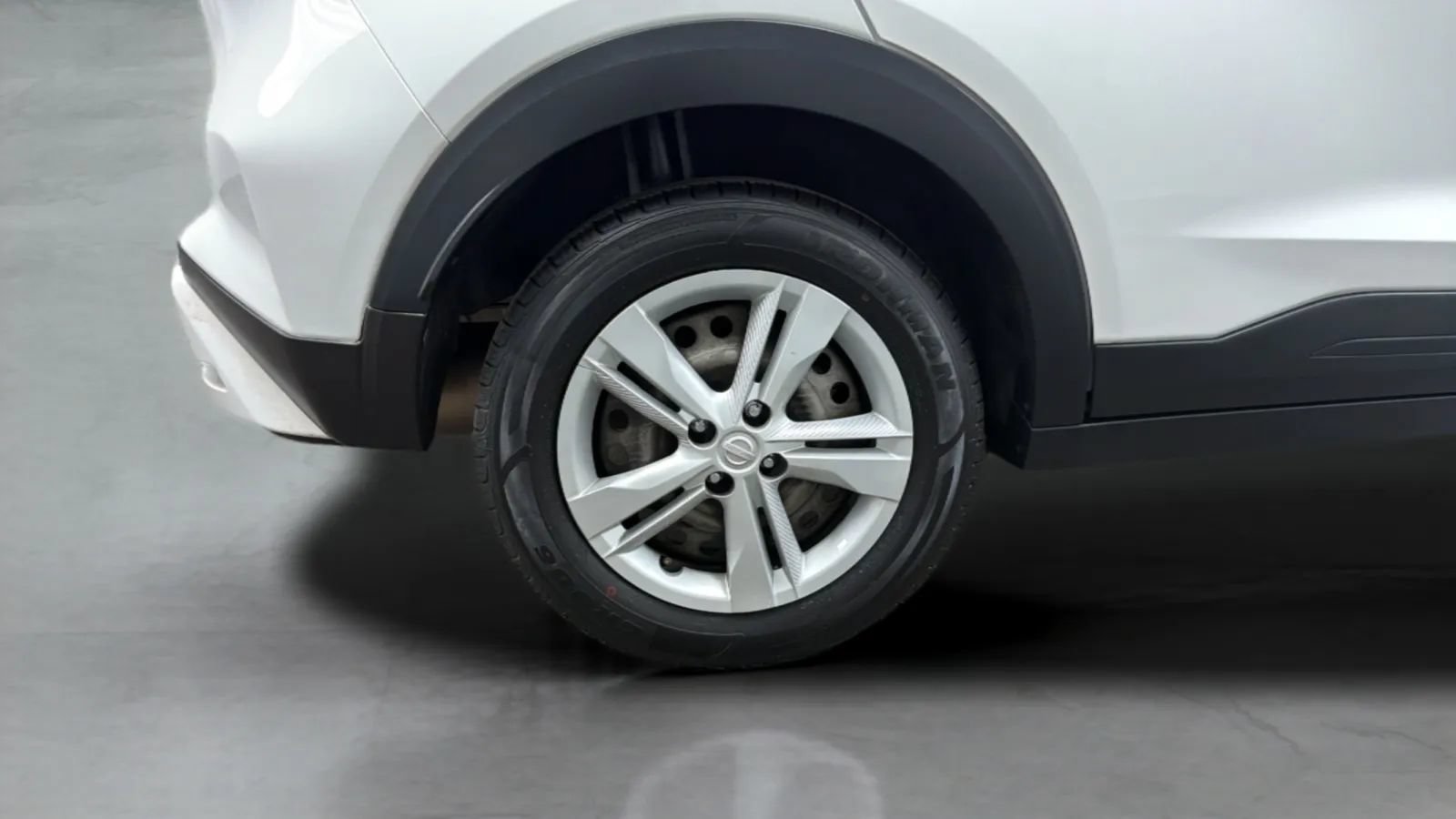 Used 2022 Nissan Kicks S FWD image 27