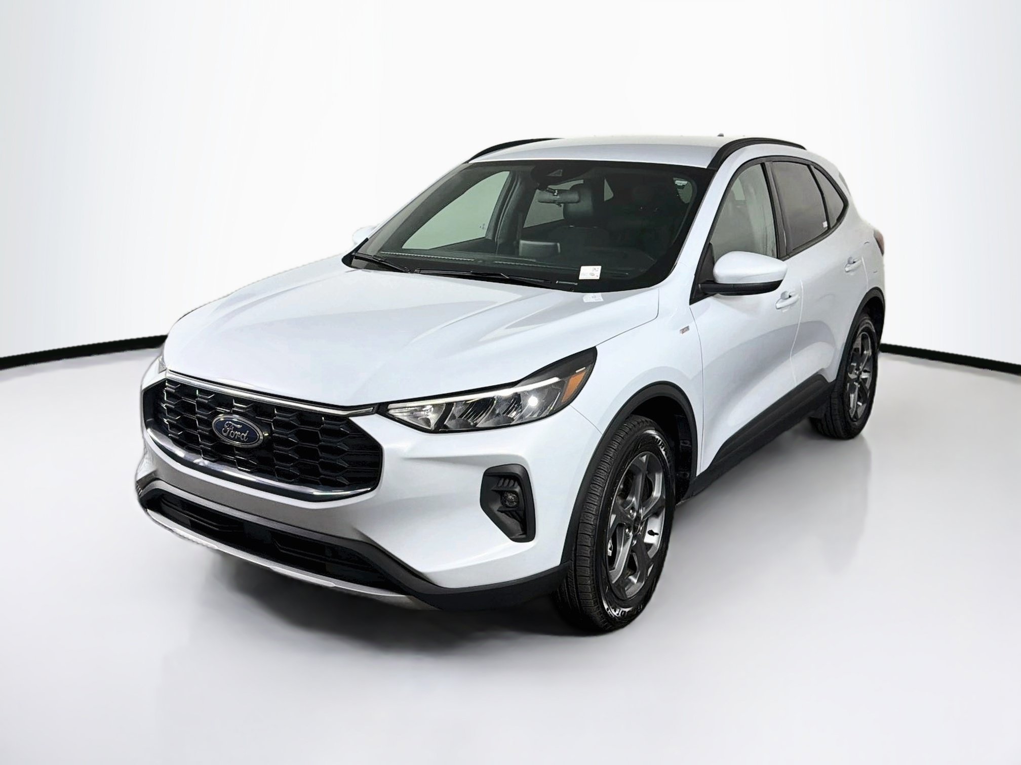 Used 2025 Ford Escape ST-Line Select AWD/4WD image 3