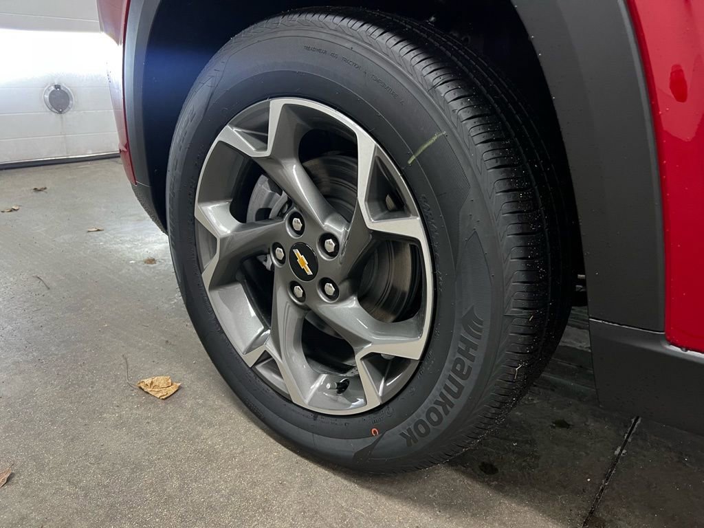 New 2026 Chevrolet Trax LT w/ Driver Confidence Package image 12