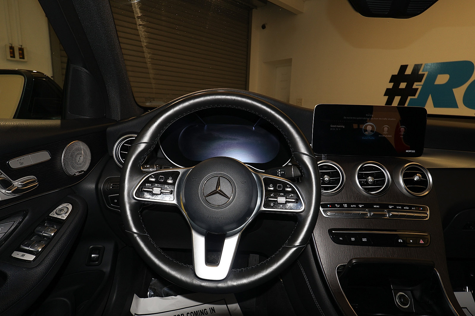 Used 2021 Mercedes-Benz GLC 300 4MATIC image 20