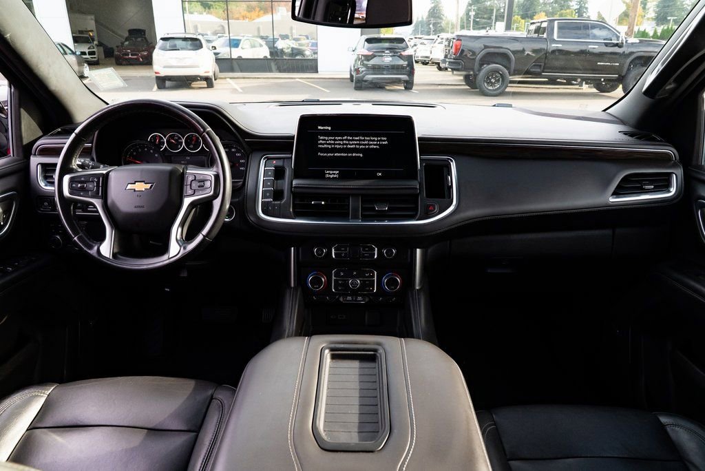 Used 2021 Chevrolet Suburban LT AWD/4WD image 7