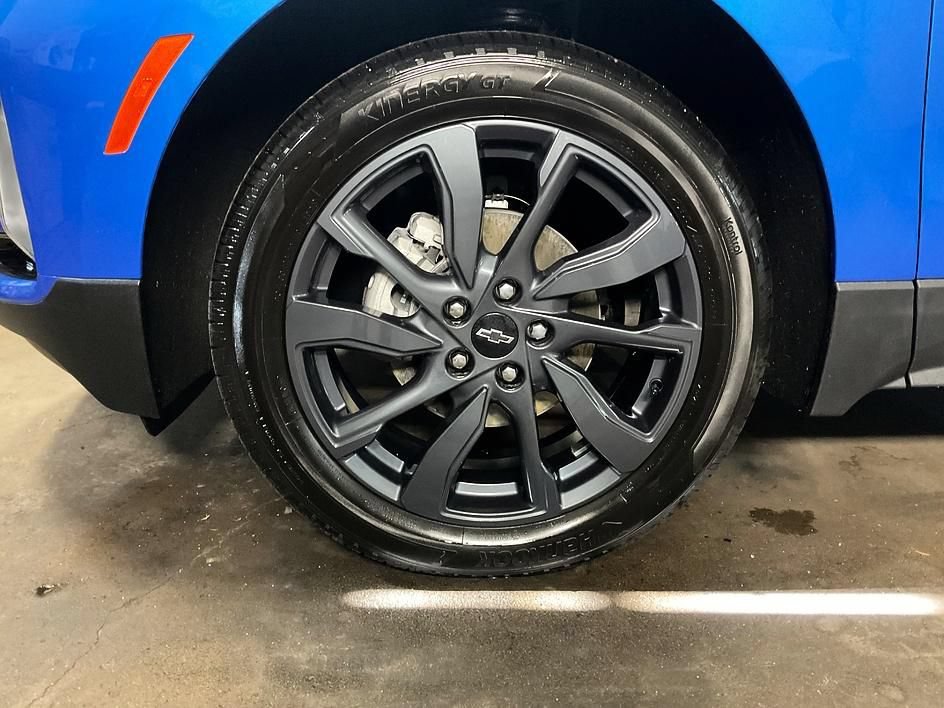 Used 2024 Chevrolet Equinox RS w/ LPO, Floor Liner Package AWD/4WD image 14