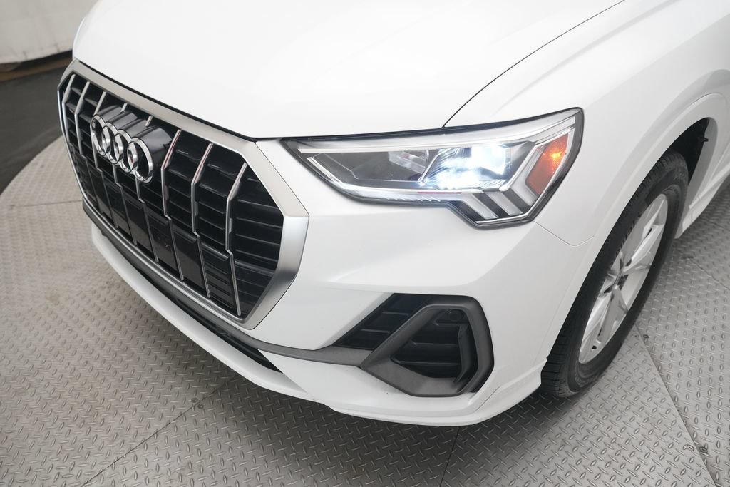 Used 2025 Audi Q3 2.0T Premium AWD/4WD image 23