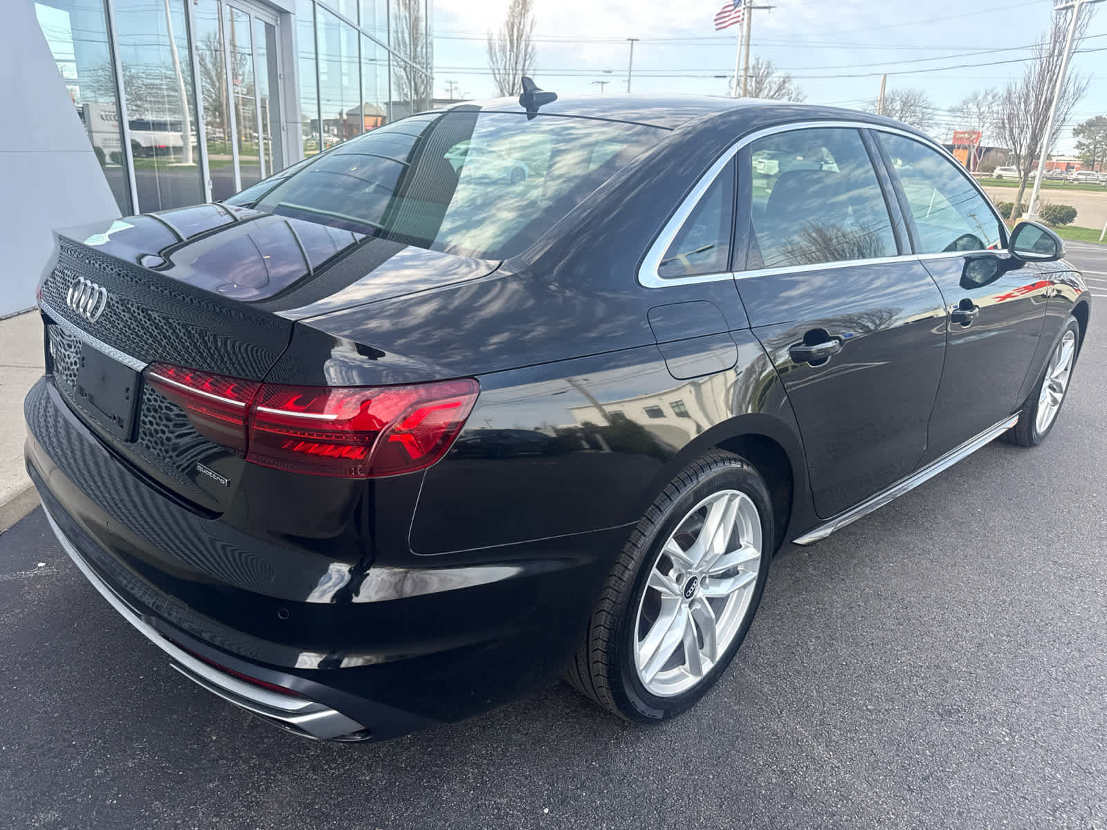 Used 2021 Audi A4 2.0T Premium Plus w/ Premium Plus Package image 22