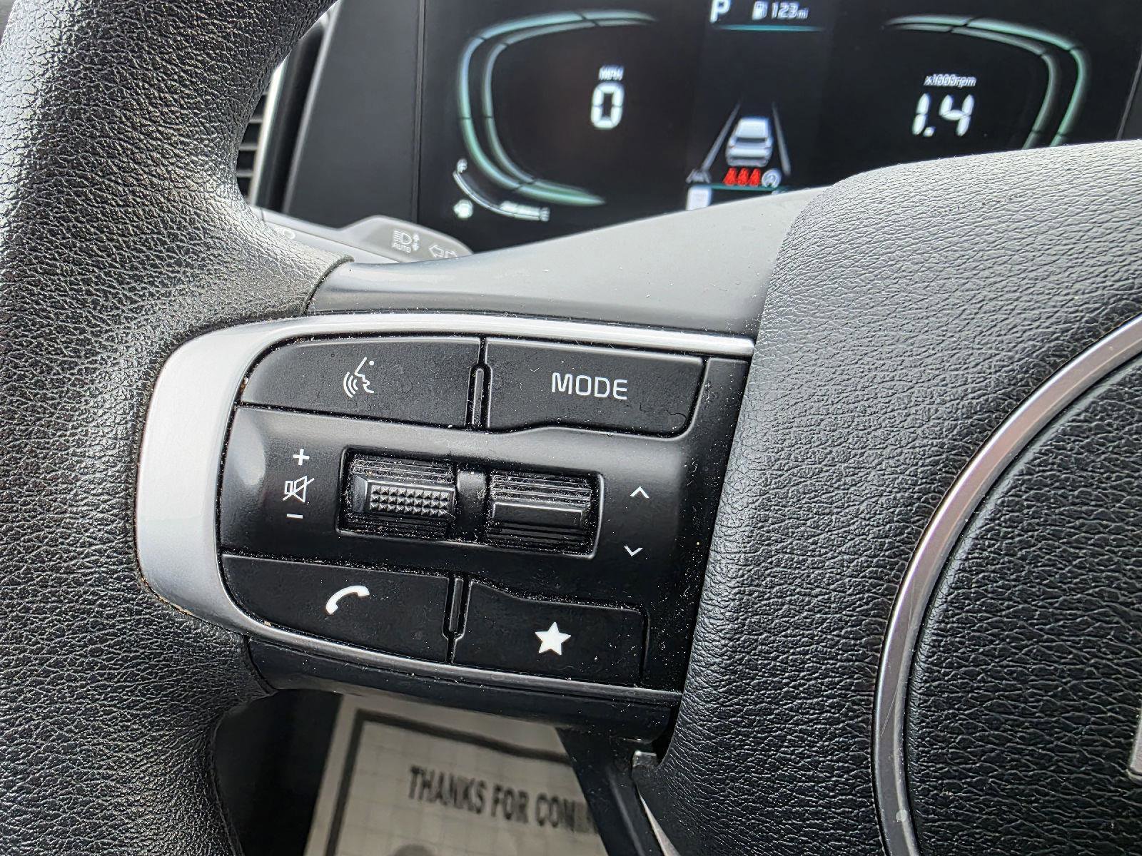 Used 2024 Kia Sportage LX image 17