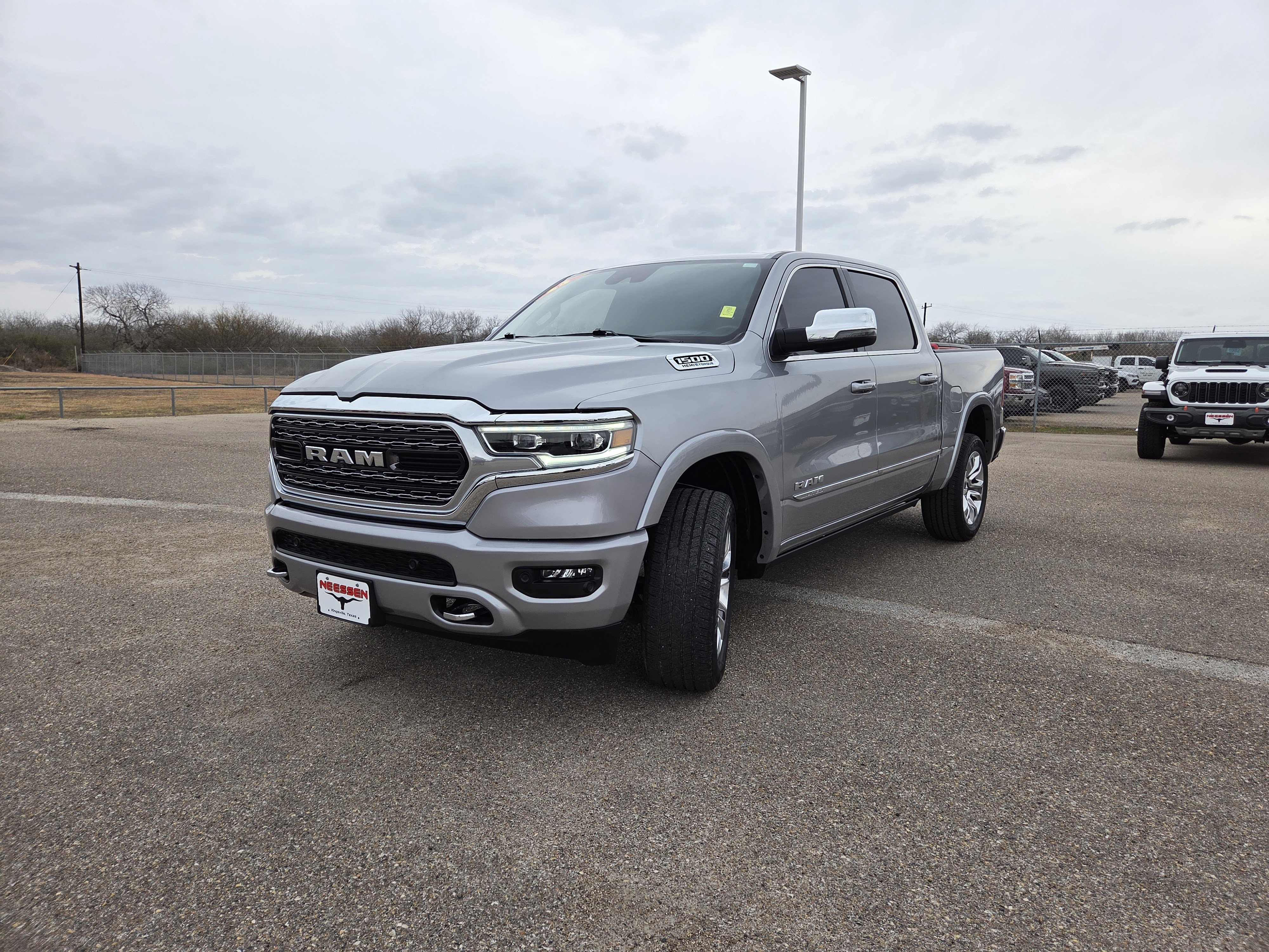 Used 2024 RAM 1500 Limited image 3