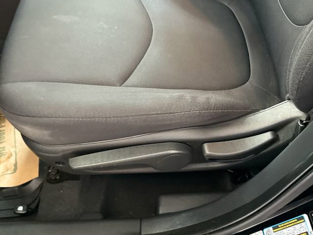 Used 2011 Kia Soul + w/ Audio Pkg FWD image 14