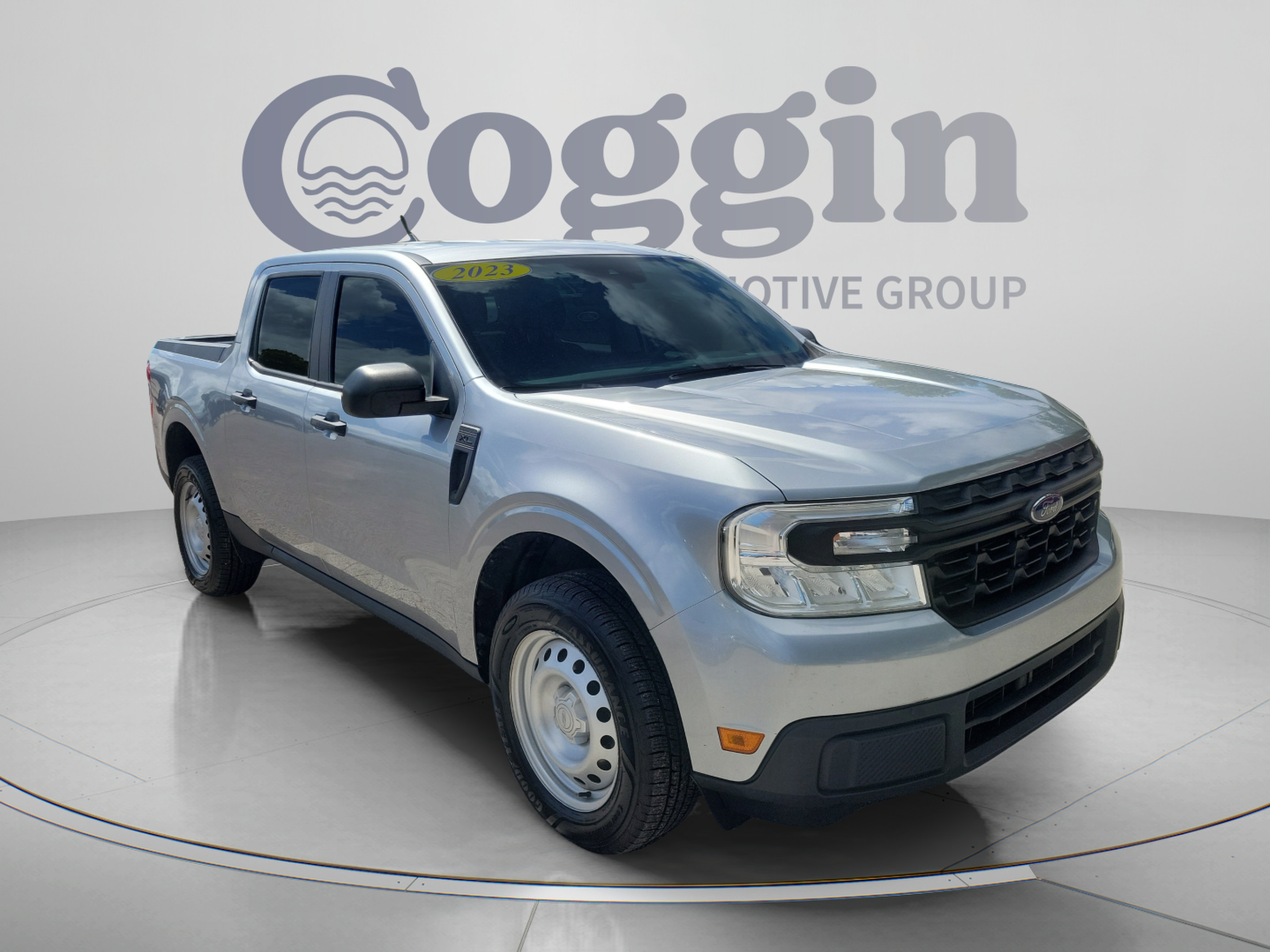 Used 2023 Ford Maverick XL FWD image 4