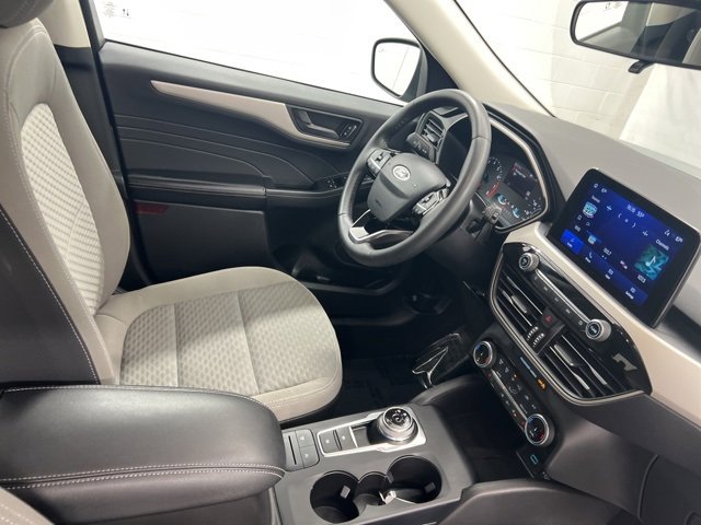 Used 2022 Ford Escape SE w/ Convenience Package image 25