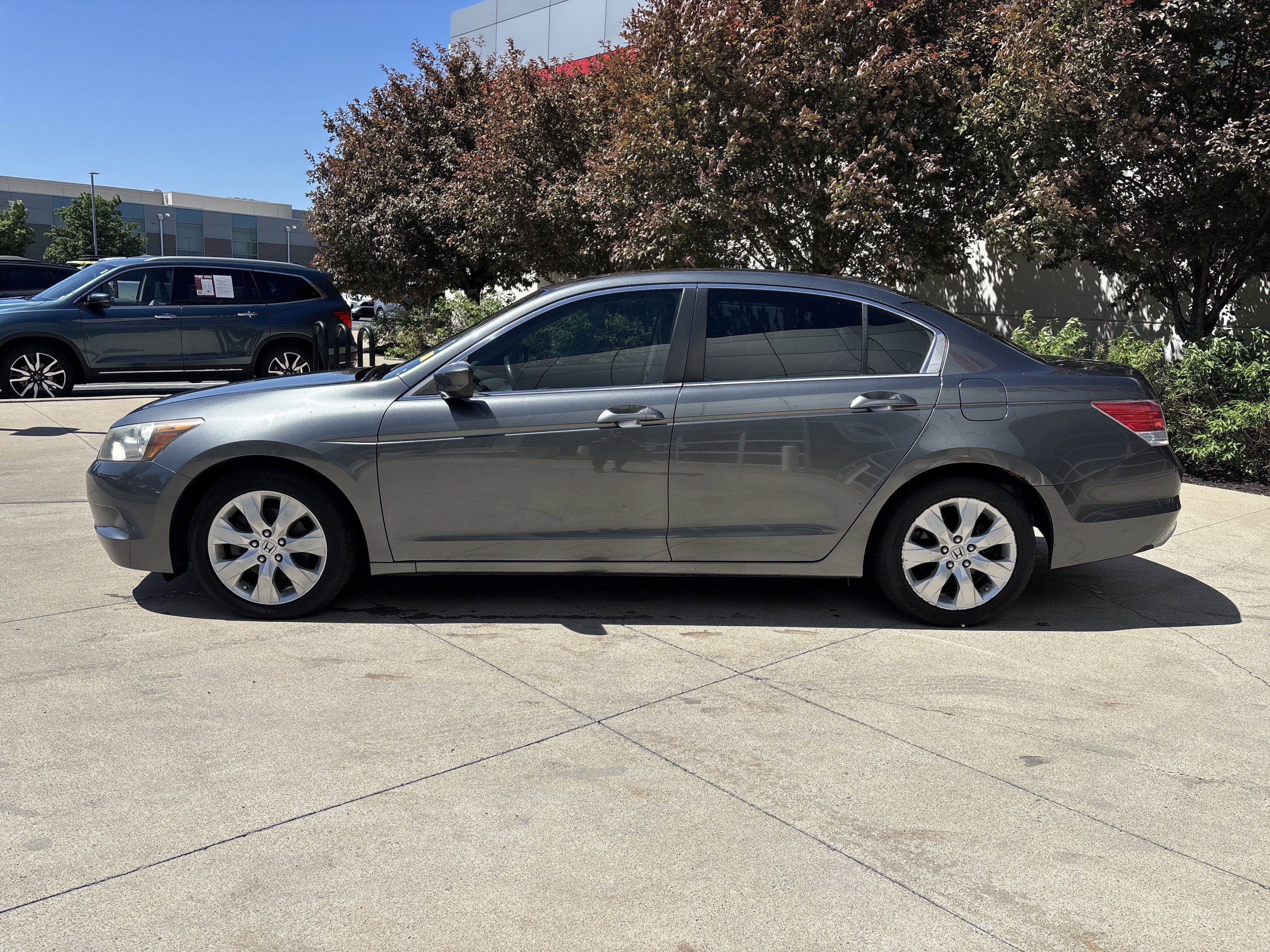 Used 2009 Honda Accord EX-L image 8