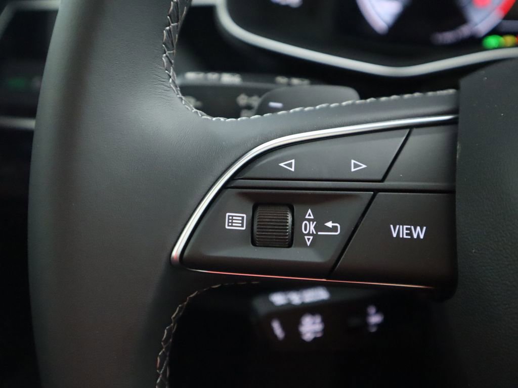 Certified 2025 Audi Q7 2.0T Premium image 11