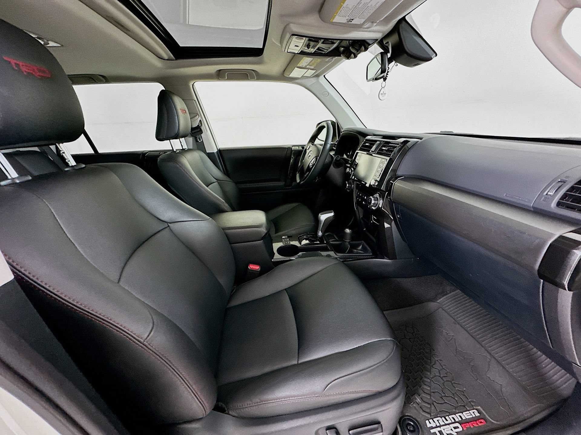 Used 2022 Toyota 4Runner TRD Pro AWD/4WD image 29