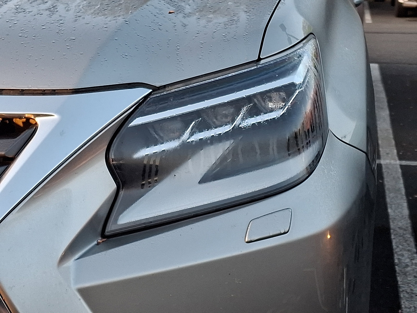 Used 2023 Lexus GX 460 Luxury w/ Sport Design Package AWD/4WD image 9