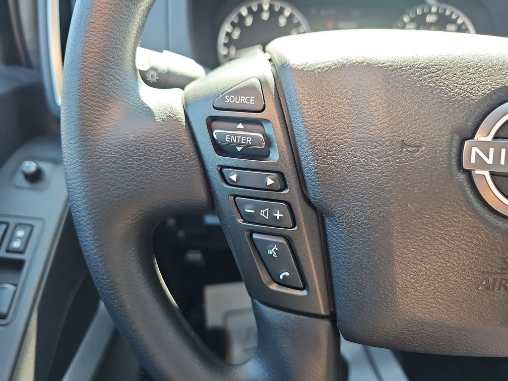 Used 2025 Nissan Frontier SV RWD image 21