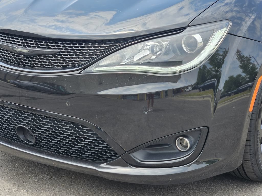Used 2020 Chrysler Pacifica Limited FWD image 5
