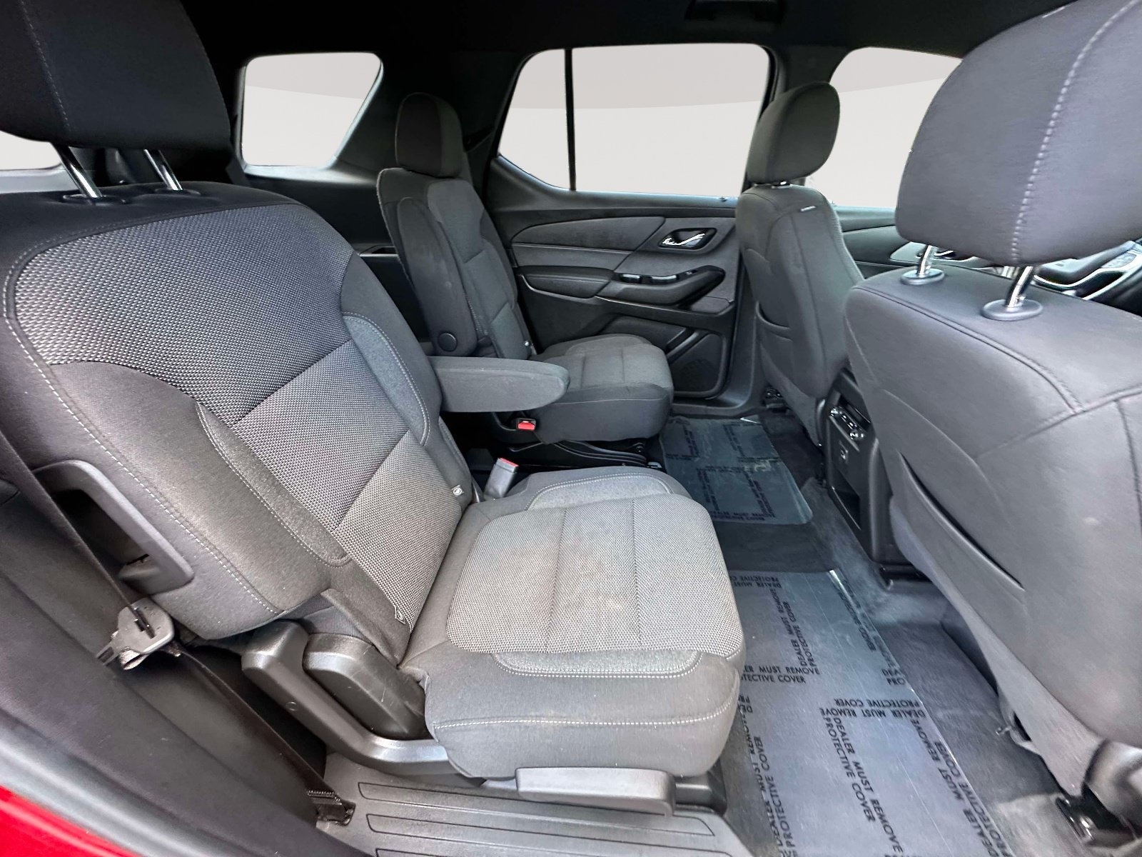 Used 2023 Chevrolet Traverse LT FWD image 29