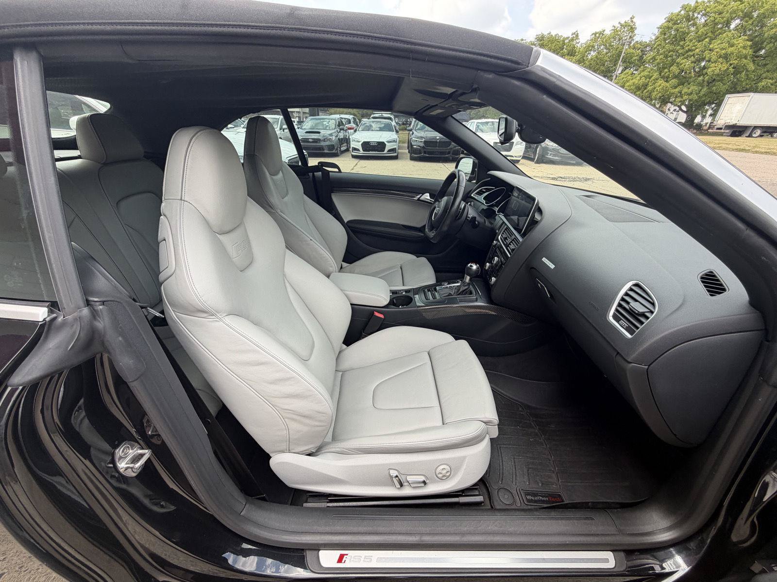 Used 2014 Audi RS 5 Cabriolet w/ Black Optic Package AWD/4WD image 34