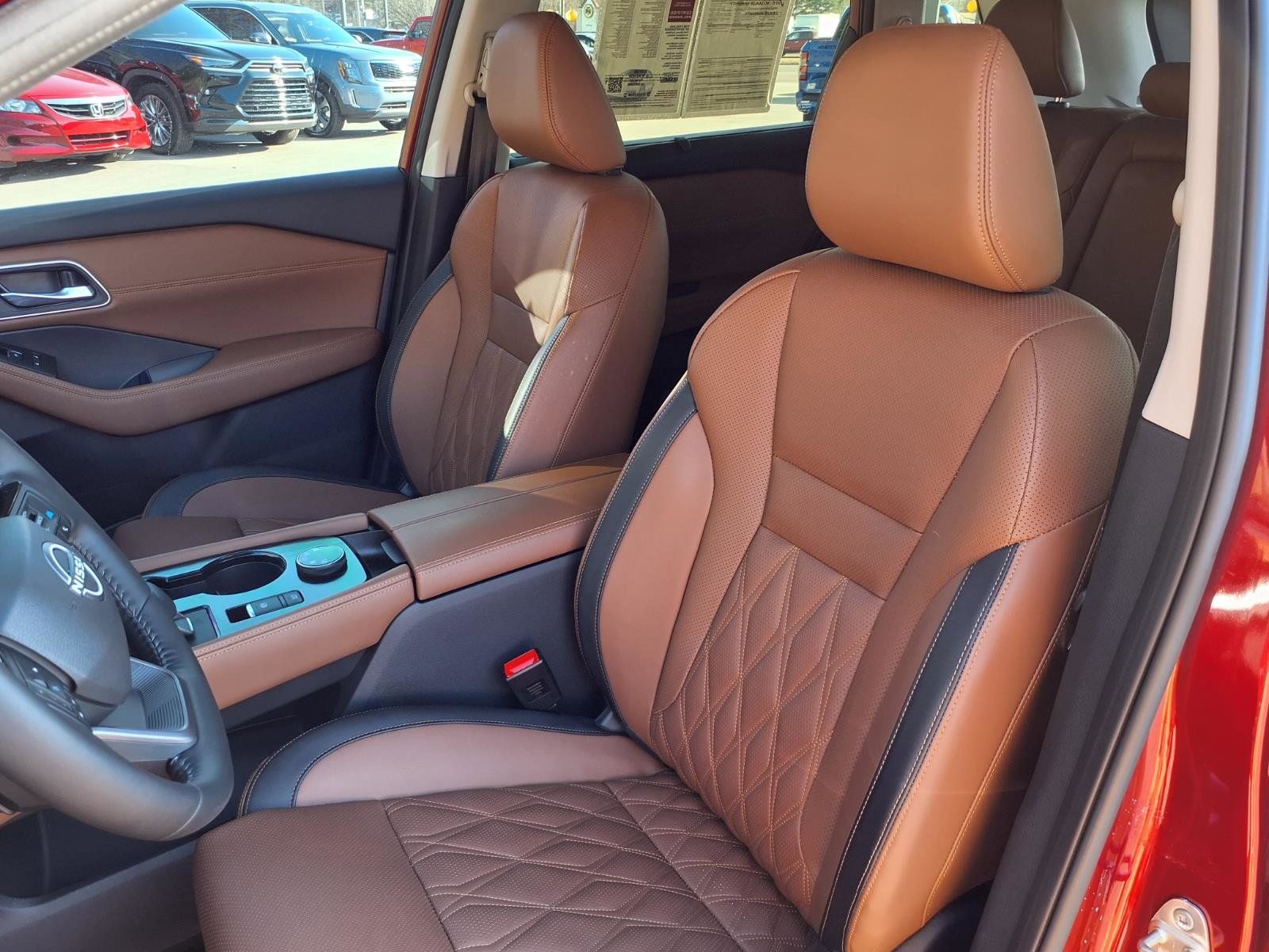 Certified 2025 Nissan Rogue Platinum w/ Tech Package image 12